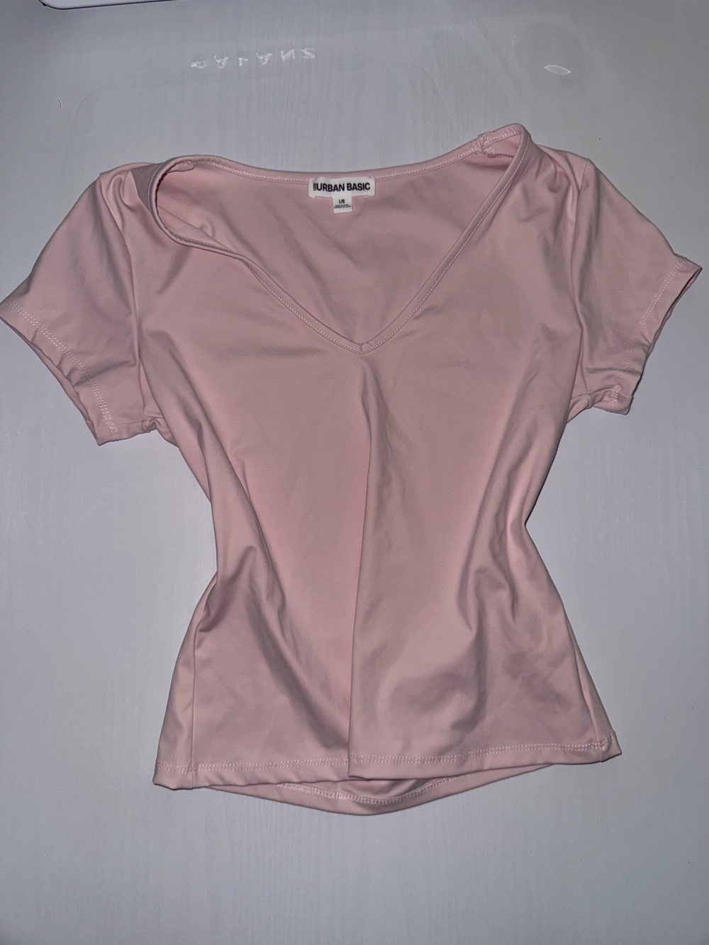 3/$20🛒 Light Pink V-Neck Contour Fitted Short Sleeve Top